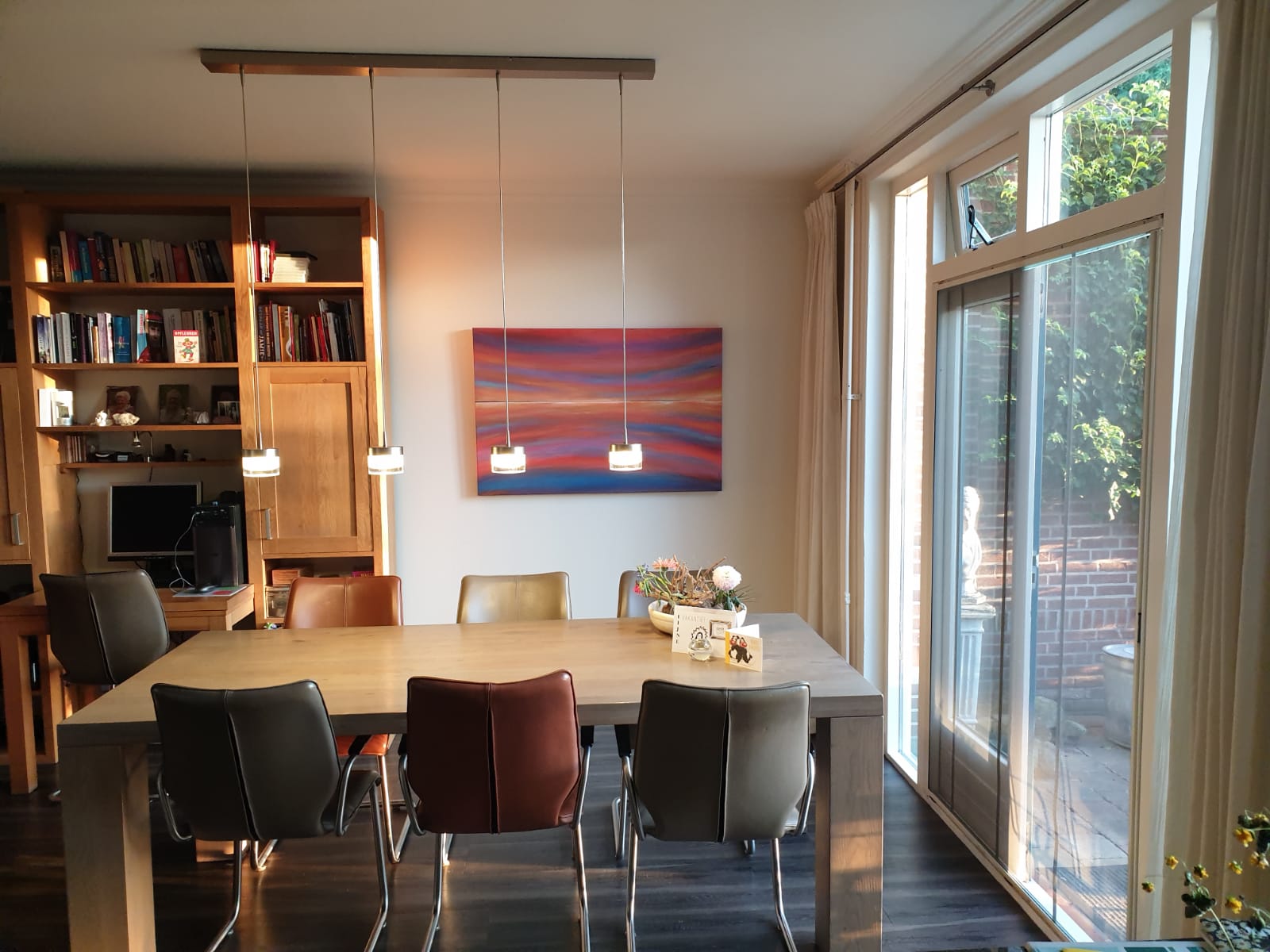 Schilderijen gekleurde Zee van Texels beeldend kunstenaar Angelina Stiehl